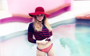 Mesmerizing Natalie Dormer In A Captivating Photoshoot Wallpaper