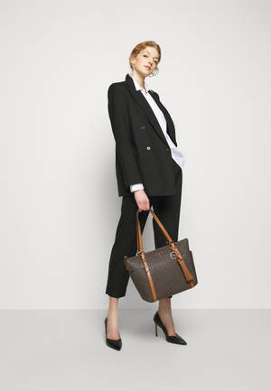 Michael Kors Bag With Female Model Wallpaper