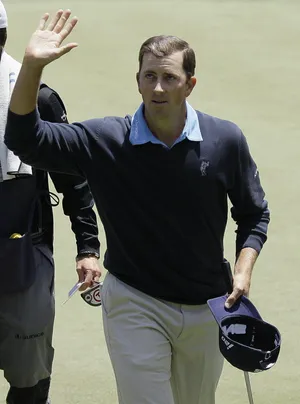 Michael Thompson Waving Wallpaper