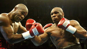 Mike Tyson Vs. Evander Holyfield Wallpaper