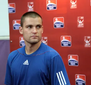 Mikhail Youzhny Looking Sideways Wallpaper