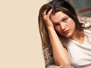 Milla Jovovich Young Photoshoot Edit Wallpaper