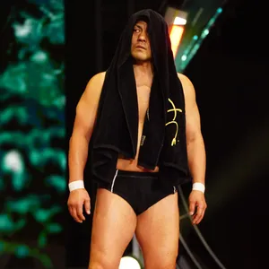 Minoru Suzuki At Aew Stage Wallpaper
