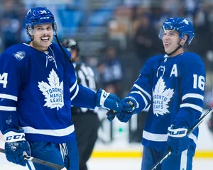 Mitchell Marner Fist Bump Wallpaper