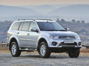 Mitsubishi Pajero Sport Wallpaper