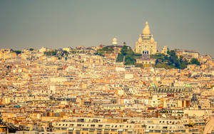 Montmartre With Sacre Coeur View Wallpaper