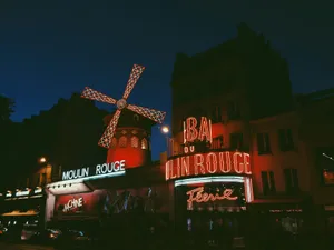 Moulin Rouge Paris Nighttime Wallpaper