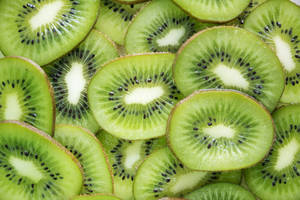 Mouthwatering Kiwi Slices Wallpaper