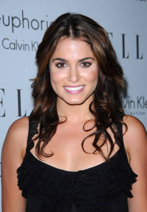 Movie Star Nikki Reed Wallpaper