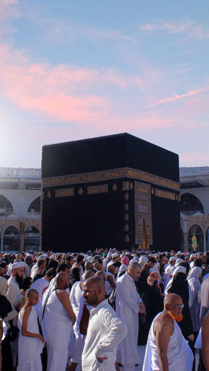 Muslims Assemble Around Kaaba Wallpaper