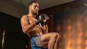 Nassourdine Imavov Posing For Photoshoot Wallpaper