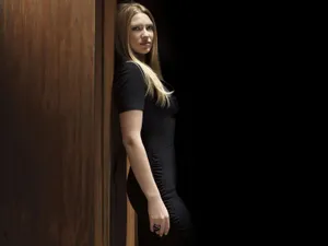 Netflix Mindhunter Australian Actress Anna Torv Wallpaper