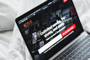 Netflix Website Laptop Screen Wallpaper