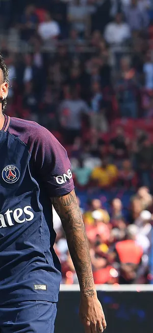 Neymar Celebrates His New Iphone Wallpaper