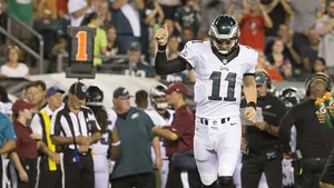 Nfl Thumbs Up Carson Wentz Wallpaper