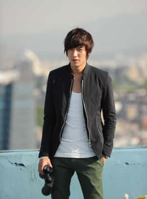 No-nonsense Snapshot Of Lee Min Ho, South Korean Top Model And Actor Wallpaper