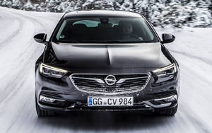 Opel Insignia Grand Sport Wallpaper