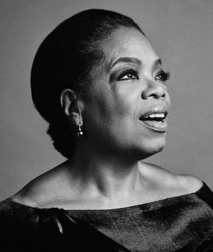 Oprah Winfrey Elegant Portrait Wallpaper
