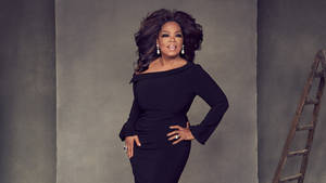 Oprah Winfrey Stunning In Black Wallpaper