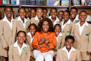 Oprah Winfrey With Her Students Wallpaper