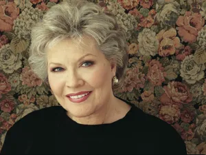 Patti Page Pop Country Music Icon Wallpaper