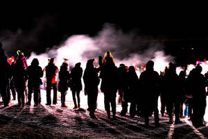 People's Silhouttes High Tonal Contrast Wallpaper