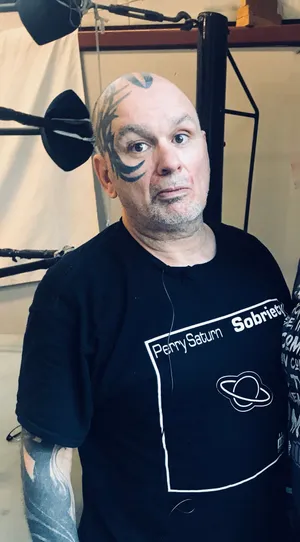 Perry Saturn Sobriety Shirt Wallpaper