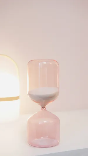 Personalize Your Smartphone With A Vintage Pastel Look! Wallpaper