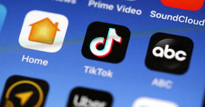 Pfp For Tiktok On Screen Display Wallpaper