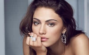 Phoebe_ Tonkin_ Elegant_ Portrait Wallpaper