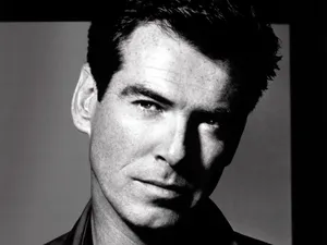 Pierce Brosnan Looking His Very Best Wallpaper