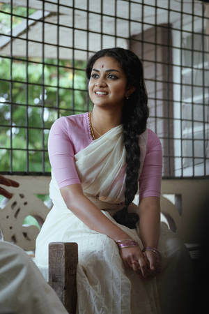 Pink And White Keerthi Suresh Saree Wallpaper