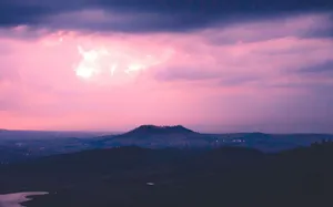 Pink Cloud Horizon Wallpaper