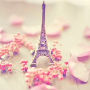 Pink Eiffel Tower Silver Wallpaper