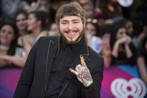 Post Malone 2017 Iheartradio Awards Wallpaper