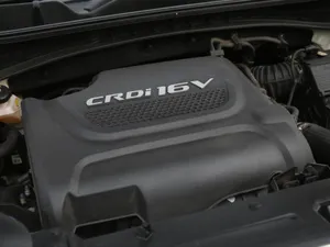 Powerful Performance In A Dynamic Suv. Wallpaper