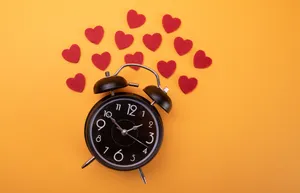 Preview Wallpaper Clock, Alarm Clock, Time, Hearts, Orange Wallpaper
