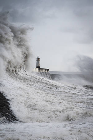 Preview Wallpaper Lighthouse, Waves, Storm, Sea, Spray Wallpaper