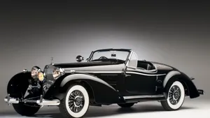 Pristine 1939 Mercedes Benz Classic Car Wallpaper