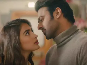 Radhe Shyam Vikramaditya Romantic Scene Wallpaper