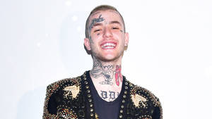 Rapper Lil Peep Shoots A Bold Fashion Look Wallpaper