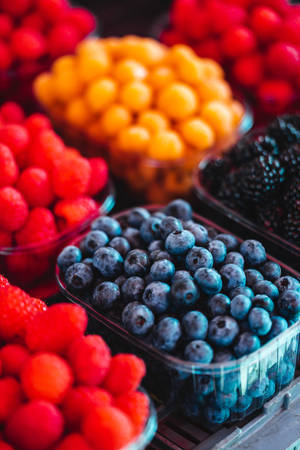 Red And Black Berries Food Iphone Wallpaper