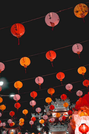 Red And White Paper Lanterns Wallpaper