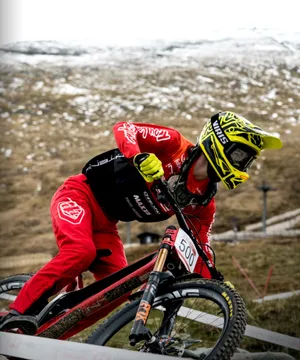Red Uniform Rider Mountain Bike Iphone Wallpaper