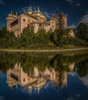 Reflection Of Bojnice Castle In Moat Wallpaper