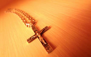 Religious Jesus Pendant Wallpaper