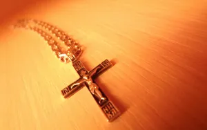 Religious Jesus Pendant Wallpaper