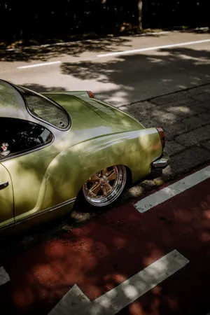 Retro Volkswagen Karmann Ghia Wallpaper
