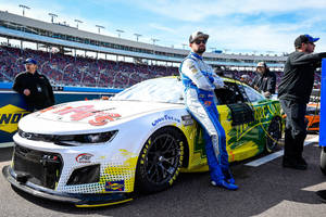 Ricky Stenhouse Jr. On Car Wallpaper