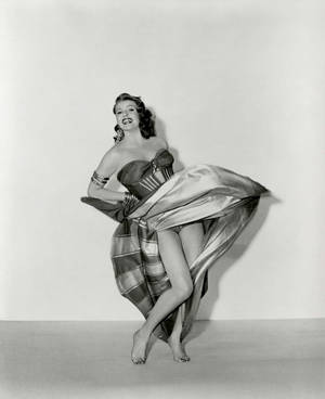 Rita Hayworth Skirt Swaying Wallpaper
